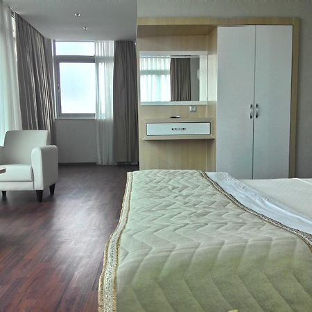 Guney Adana Otel Exterior foto
