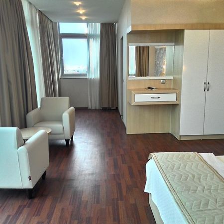 Guney Adana Otel Exterior foto
