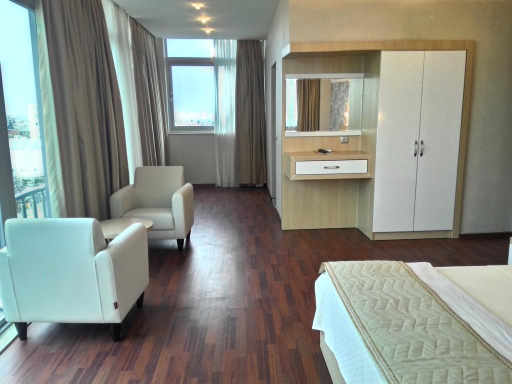 Guney Adana Otel Exterior foto